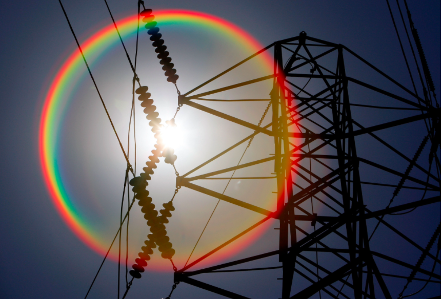 Power grid with sun halo